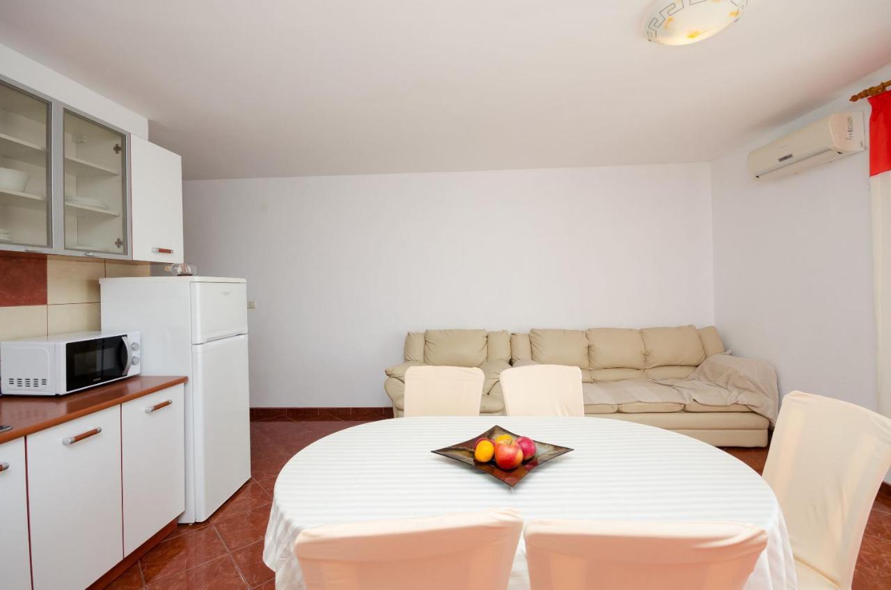Apartments Pela Lopar Exterior foto